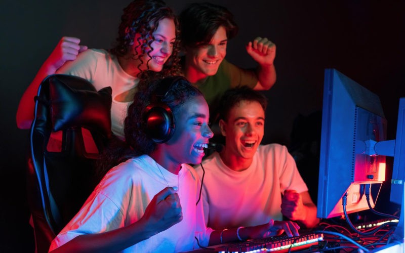 Creative Collaboration: Fans and Streamers